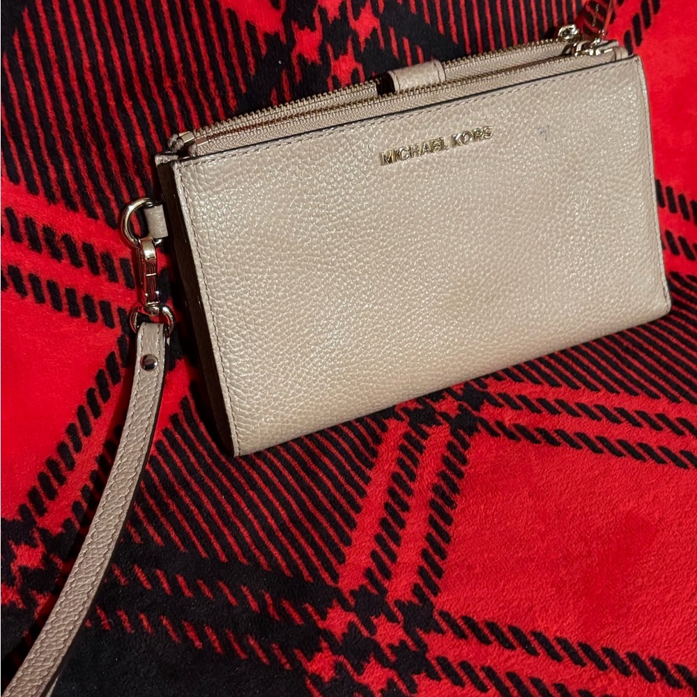 Michael Kors Cream Large Phone Wallet